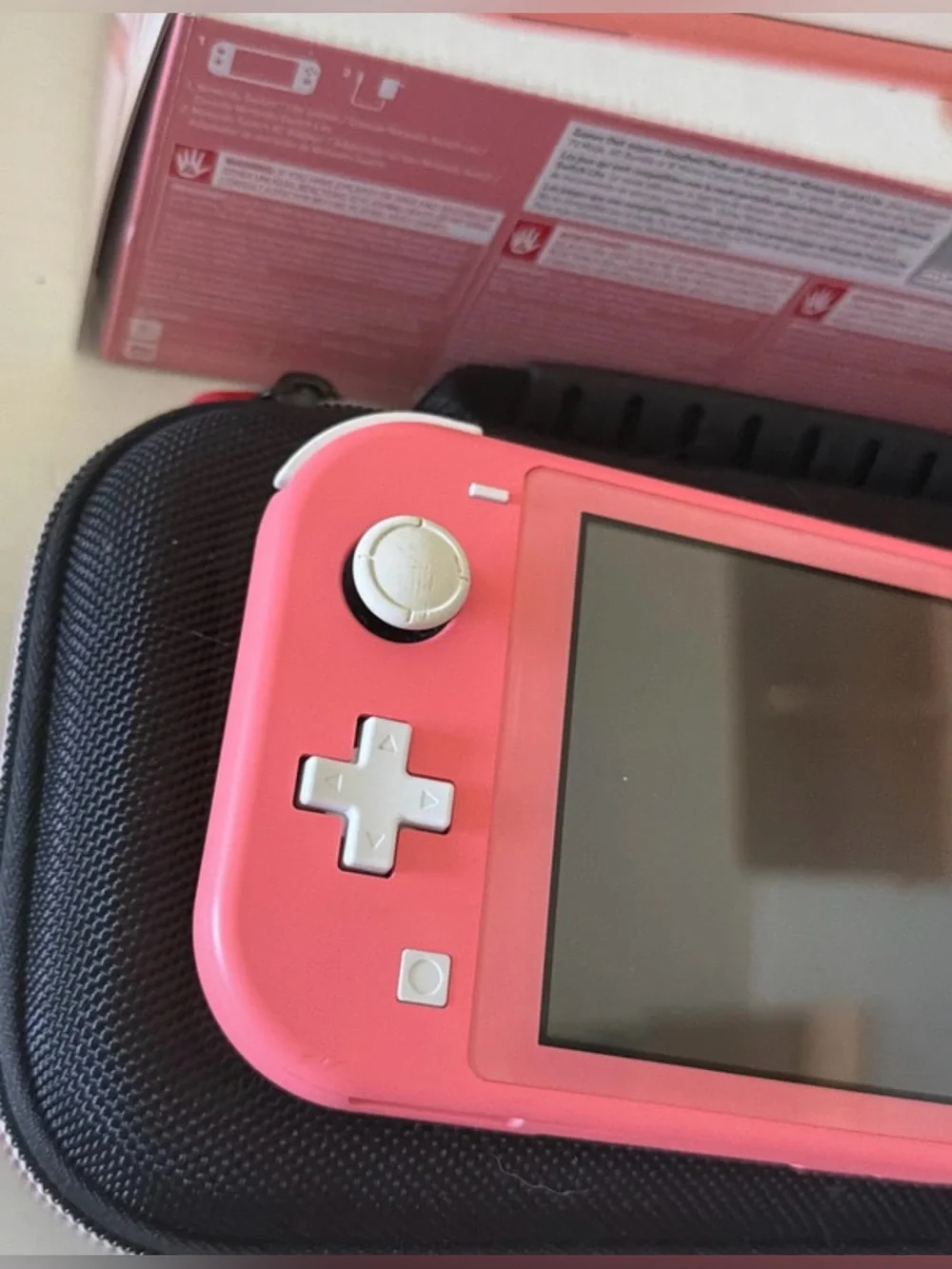 Coral Nintendo switch lite